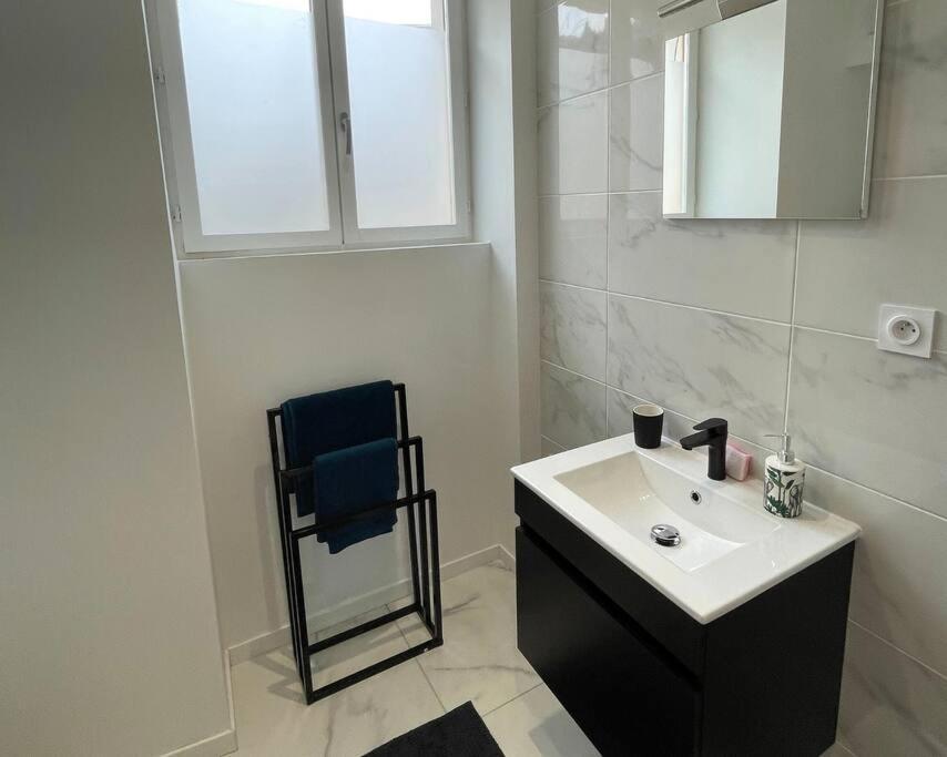 Yokohama, Duplex Avec Jardin Apartman Bourges Kültér fotó